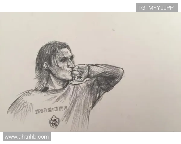 足球明星素描艺术作品背后的故事与情感表达
